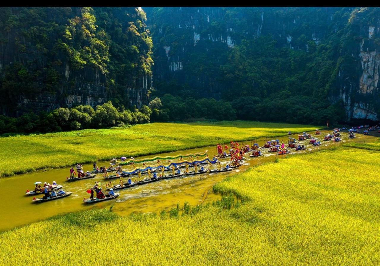 Green Space Homestay นิญบิ่ญ ภายนอก รูปภาพ
